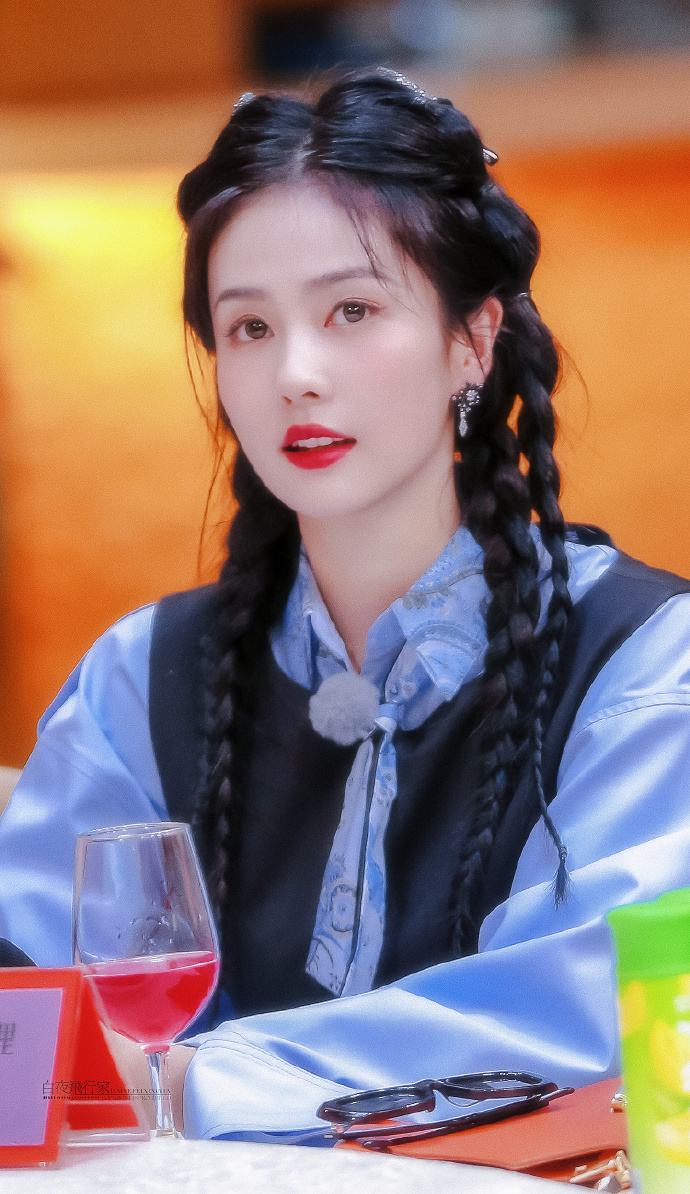 白鹿、热巴、吴磊等明星的小八卦