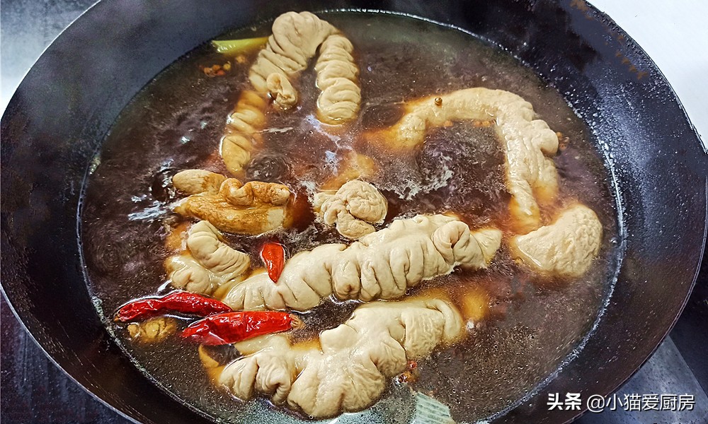 圖片[4]-家常萵筍紅燒肥腸這種做法 軟糯入味 好吃不膩 用來下飯特別香-起舞食譜網