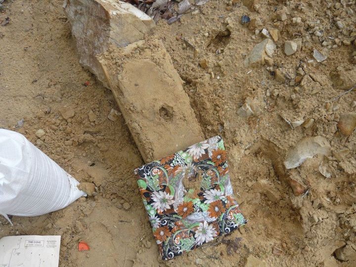 《小兵张嘎》里湿棉被挡子弹，是真是假？真枪实弹做个试验看结果