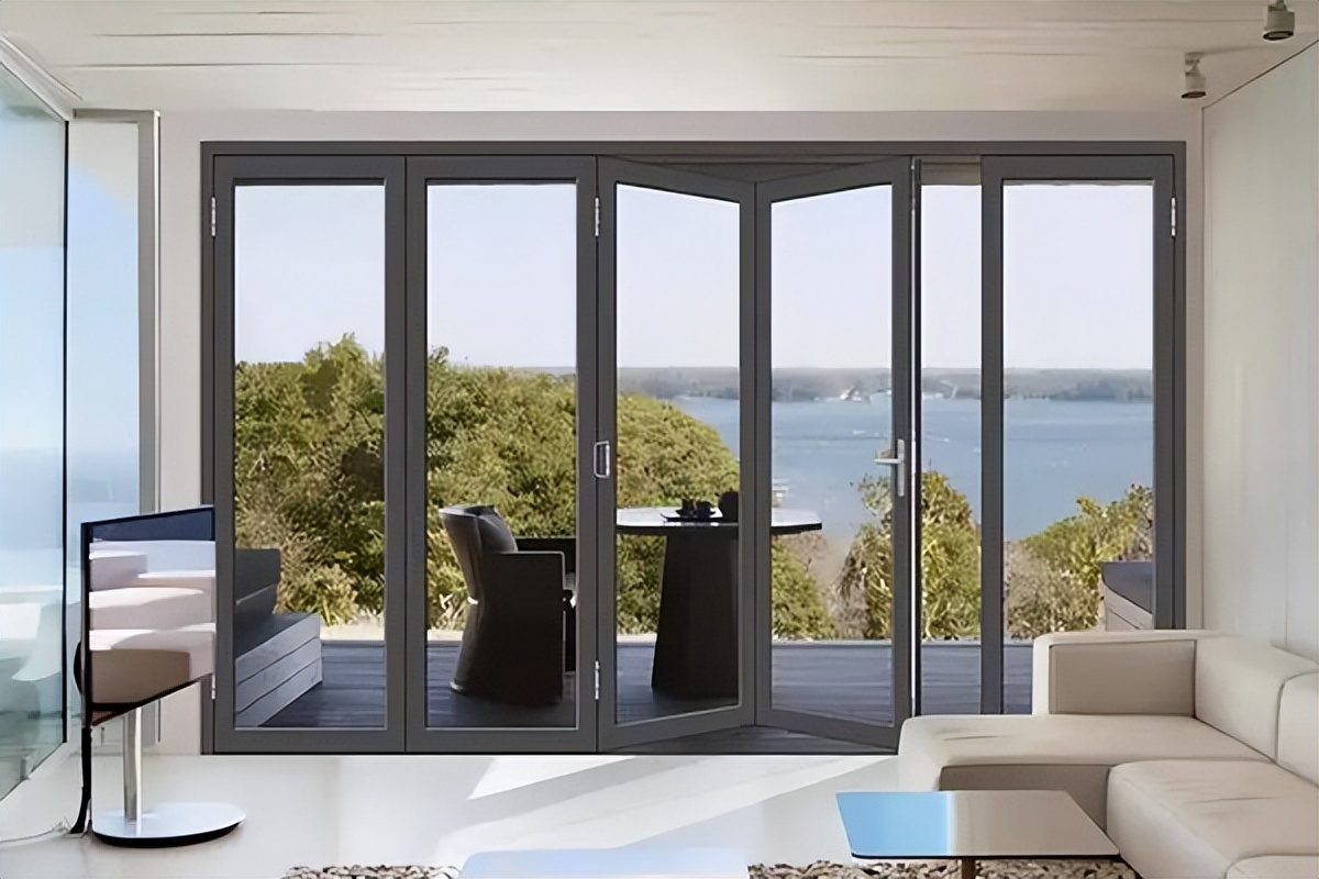 塑钢门窗哪个牌子好(塑钢门窗,断桥铝门窗,哪个更适合你家?