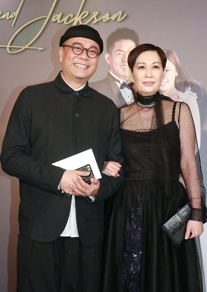 老婆的丝袜脚图片(欧阳震华妻子风韵十足) - 赤虎壹号