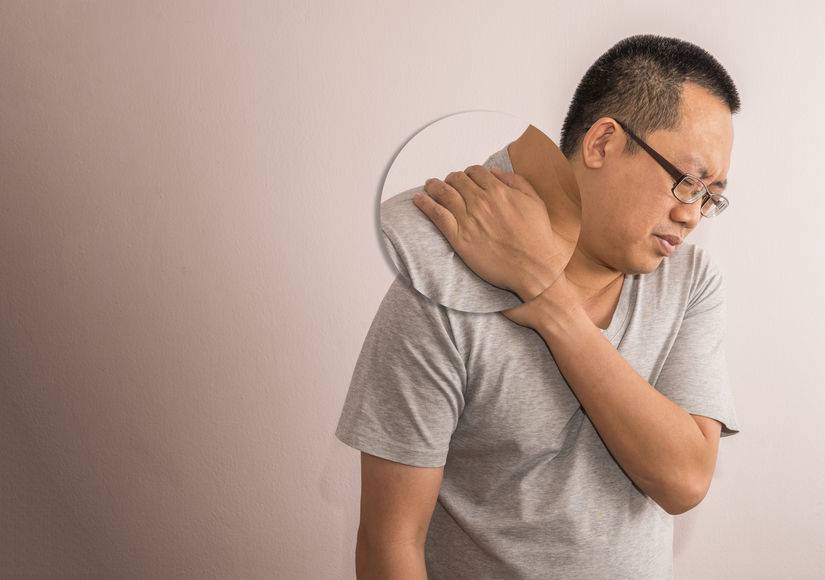 肩周炎疼痛难忍？提醒：这6类人属于肩周炎高危人群，需注意预防