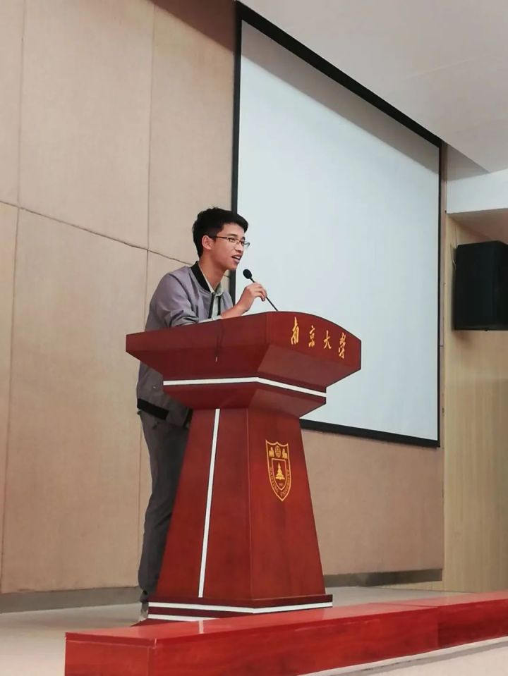 南京大学大凉山少年刷屏全网，网友泪目：读书，真的可以改变人生