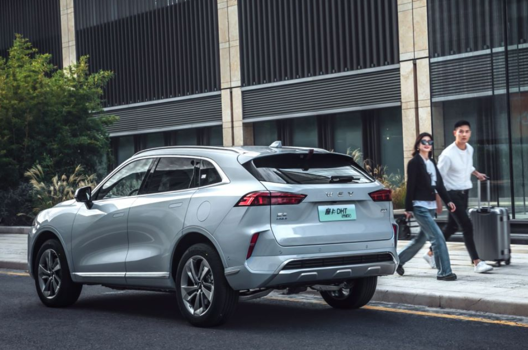 元PLUS月销过万，摩卡DHT-PHEV起飞失败，电动路上几家欢喜几家愁