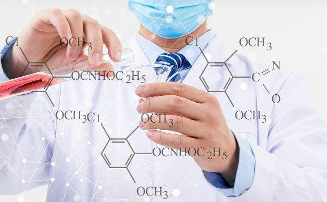 大学里4大“坑人”专业，热门只是假象，实际上就业率很低