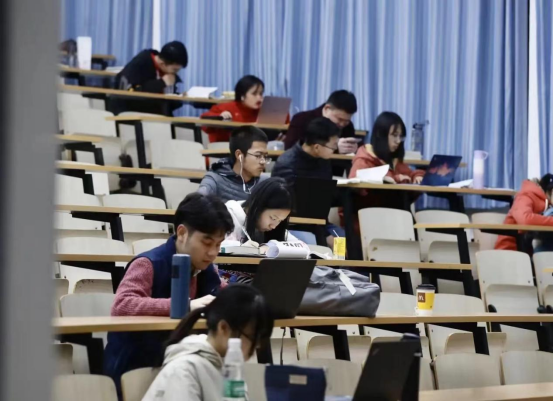 2022年考研国家线公布，今年考研太卷了，选这几个专业“赚”了