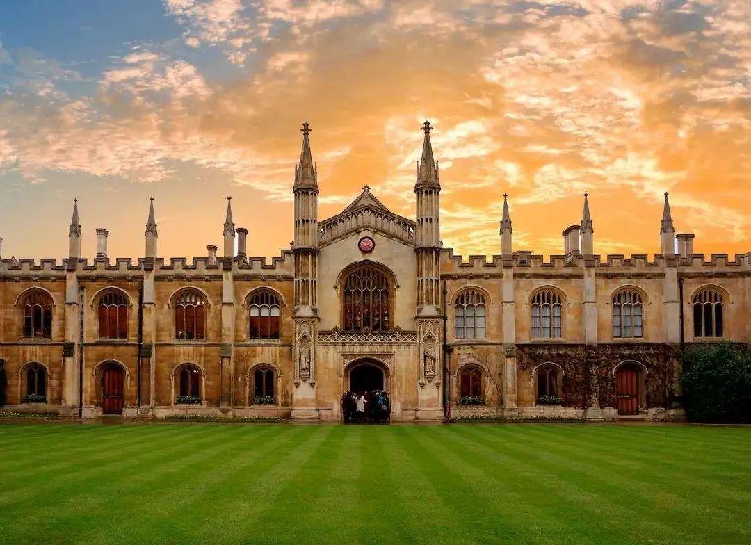 「英国留学：高考留学」凭高考成绩可申请英国名校？附2022年高考后英国留学规划