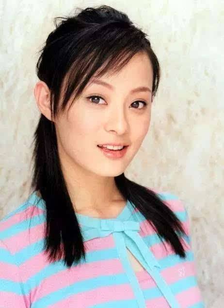 孙俪:低谷时继母打工资助我,红了不忘本,给继母治病买房 - 邻友圈