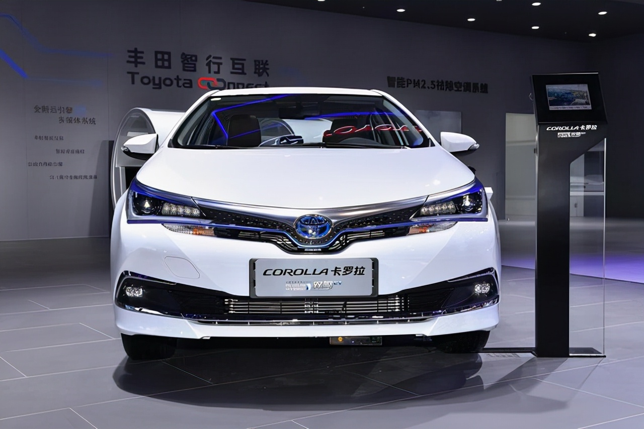 油耗太高养不起?不如看看这三款车，好开还不费油，最低油耗3.8升