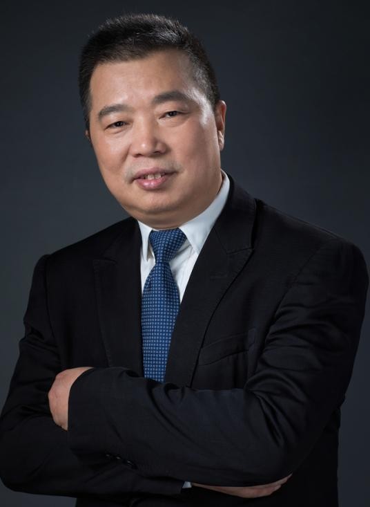 火遍媒体！这26位人大代表、12位政协委员，全部进京履职，全毕业于同一所大学！