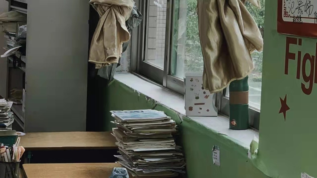 高考前，6名考生因为被困在酒店电梯，而错过高考，结果如何？