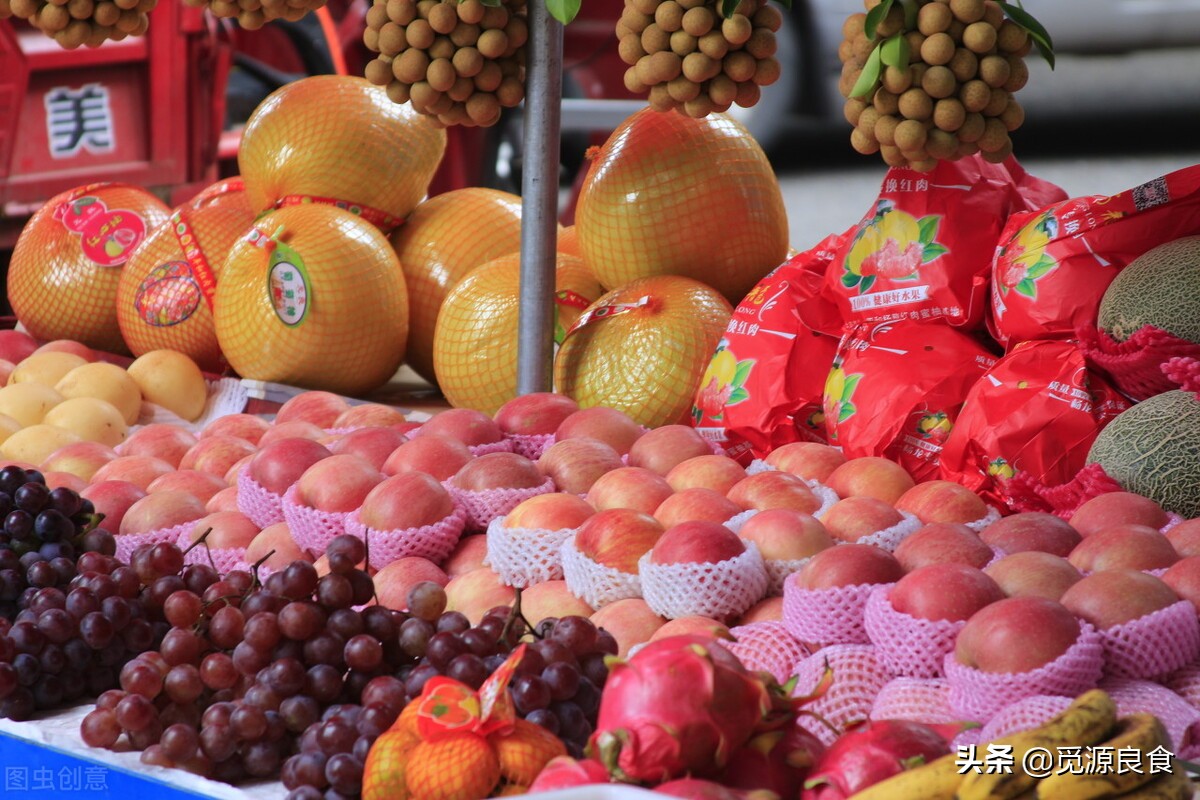 那时的春节流行送水果礼盒,那一年的春节,家里的这种水果礼盒倒是多