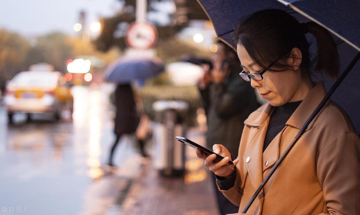 手机上瘾的今天，SEO是不是也不行了