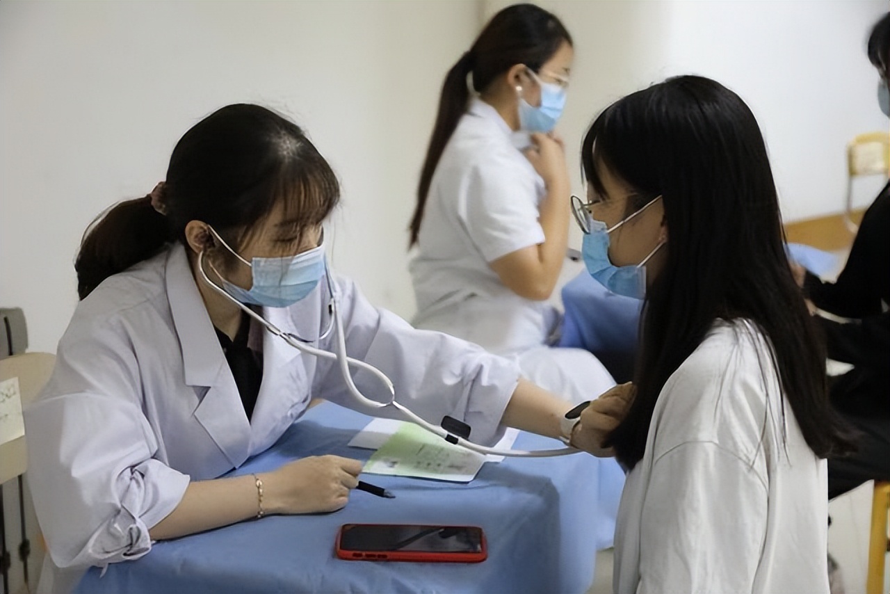 全身检查要多少钱男人体检时