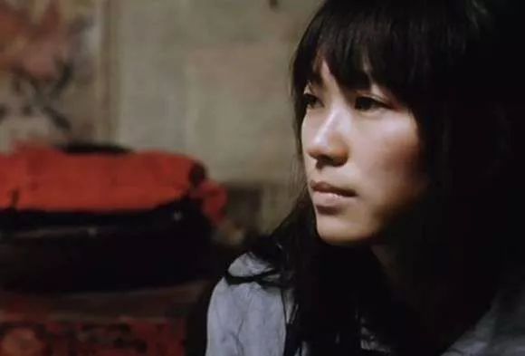 15年后再看《盲山》才懂：被拐卖的女大学生白雪梅为何逃不出大山