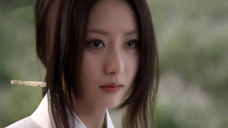 给“公主演得最好的10个演员”排个名，戚薇倒数，赵丽颖仅排第五