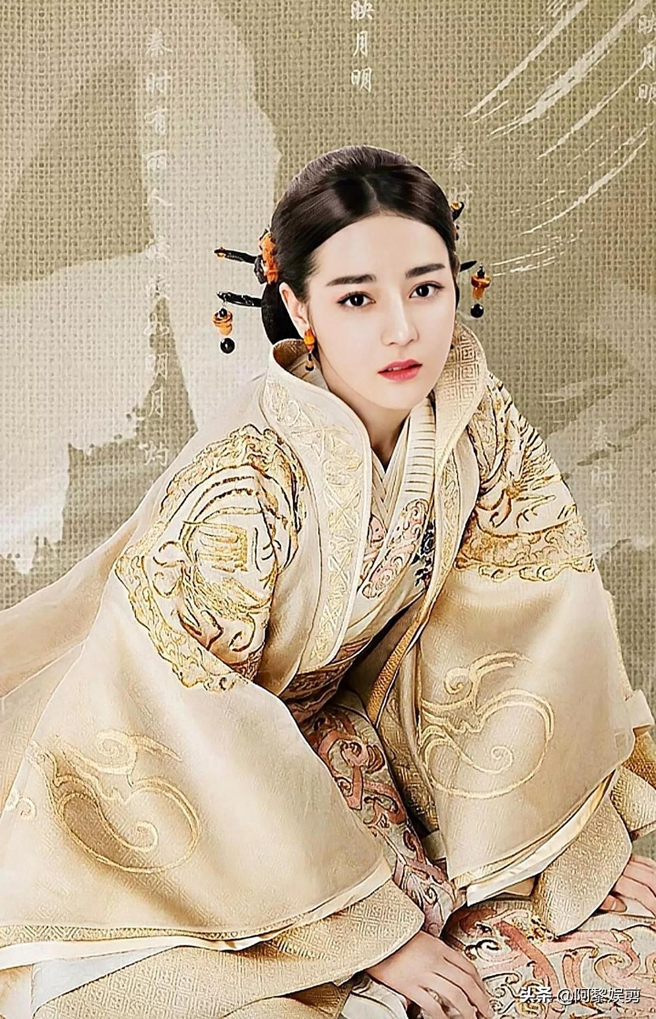 赵丽颖vs迪丽热巴新娘妆，谁更胜一筹？