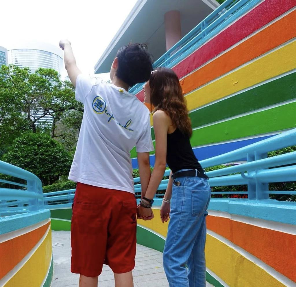 TVB人气女星晒与女友合照！患免疫系统疾病，被断言30岁就坐轮椅