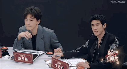 让人舔脚趾，当众凌辱学员，盘点那些令你难以想象的明星恶臭行为