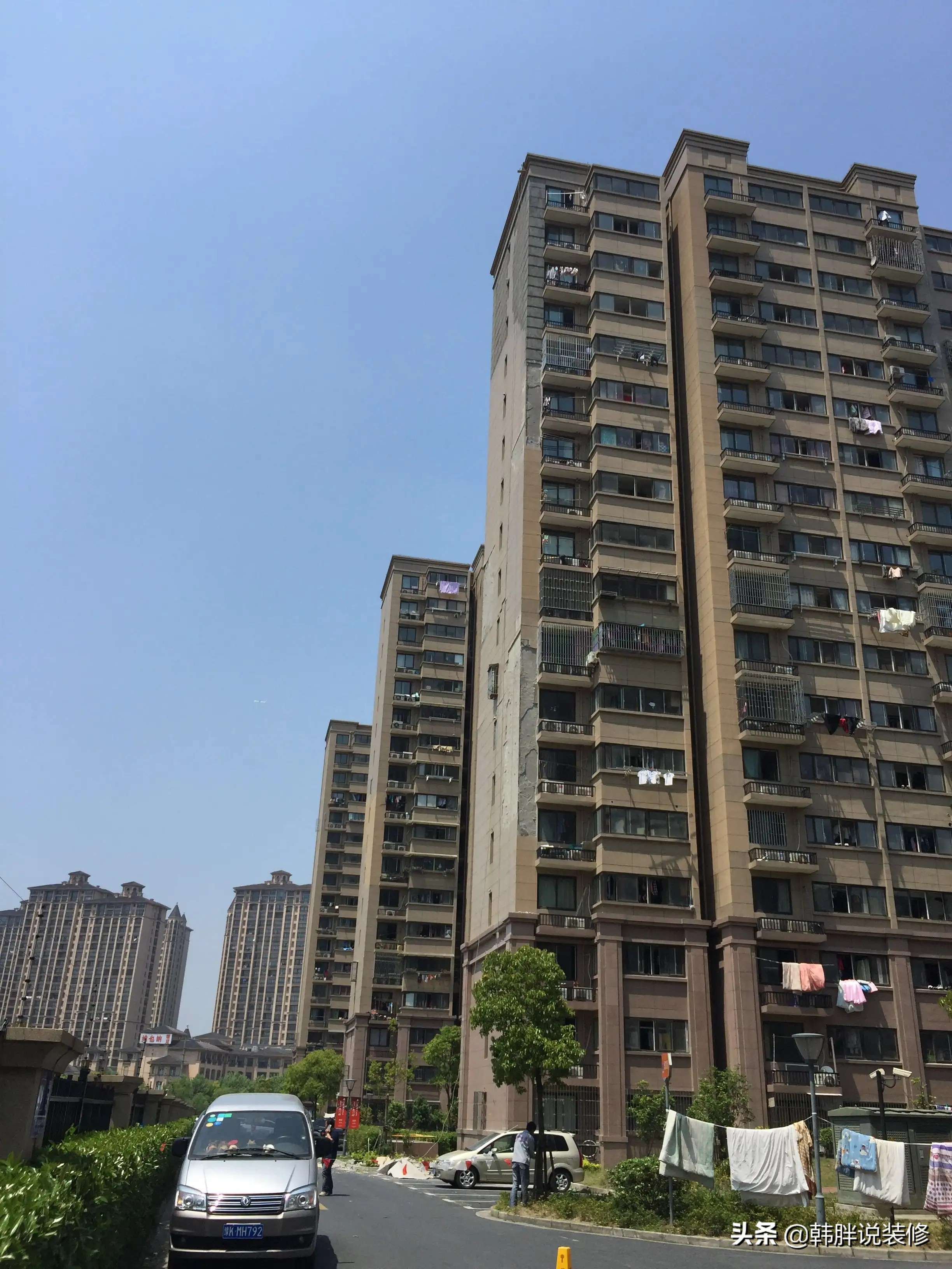 一楼住了3年，简直是苦不堪言，无奈搬到顶楼，生活得到极大改善