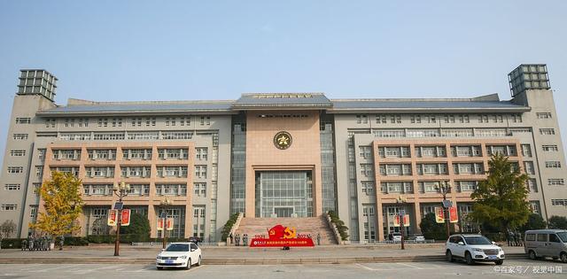 考生纠结：选云南大学还是郑州大学，哪一所更利于自身发展？