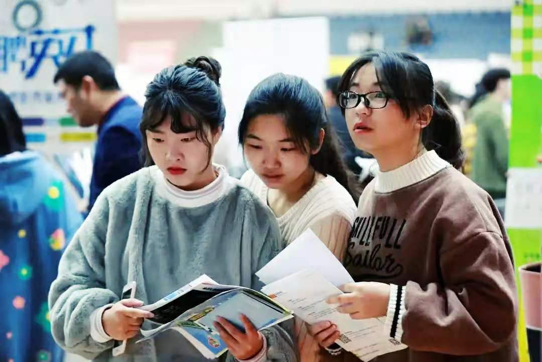 北京大学教授姚洋：中考分流是逆潮流，应该给学生更多机会