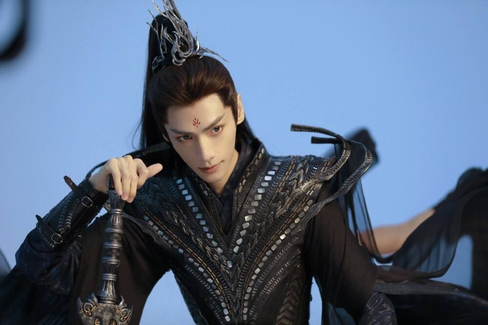 “病娇美男”别硬演，有人公子世无双，有人乡野村夫呆头鹅