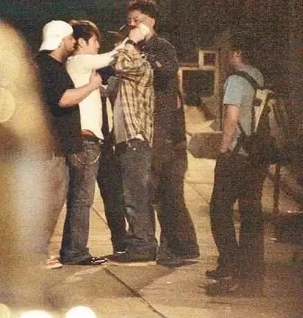 喝酒闹事，丑态百出！细扒娱乐圈这7个明星的酒后窘态，个个荒唐