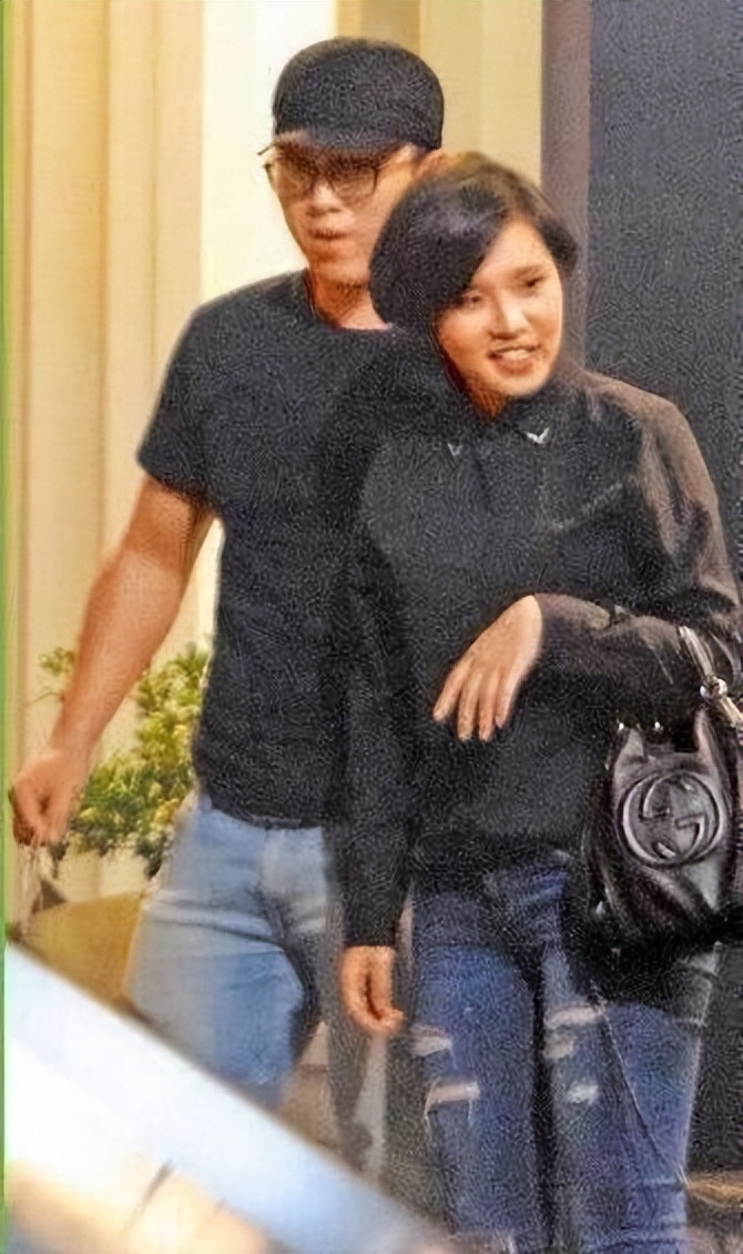 谢依霖曝老公患重症肌无力，叹被老天惩罚，其母也曾患精神疾病