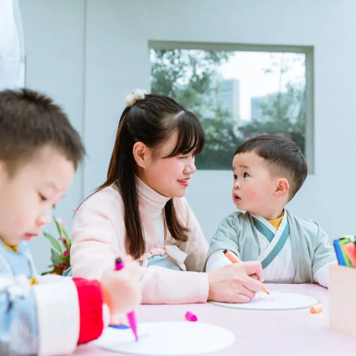 汉服体验、美食大赏、亲近野生动物……这样的春日活动真让人羡慕