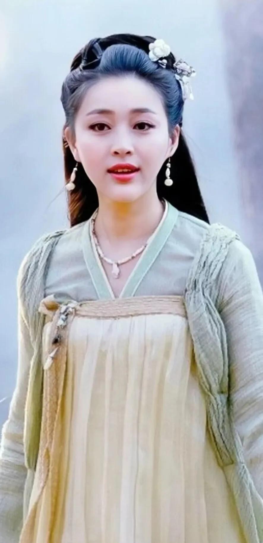 甘婷婷古装扮相还挺美的