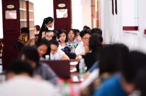 教育部将进行“高校改革”，大学生压力增大，多数家长表示赞同