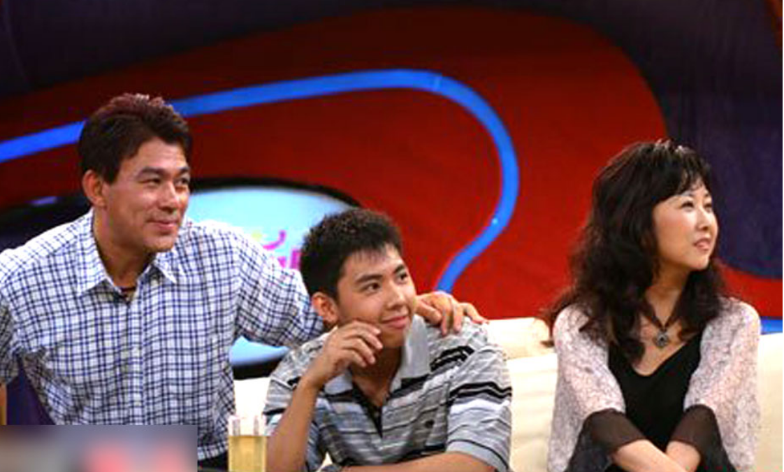 朱时茂：与妻子结婚42年零绯闻，为何年过半百绯闻却不断？