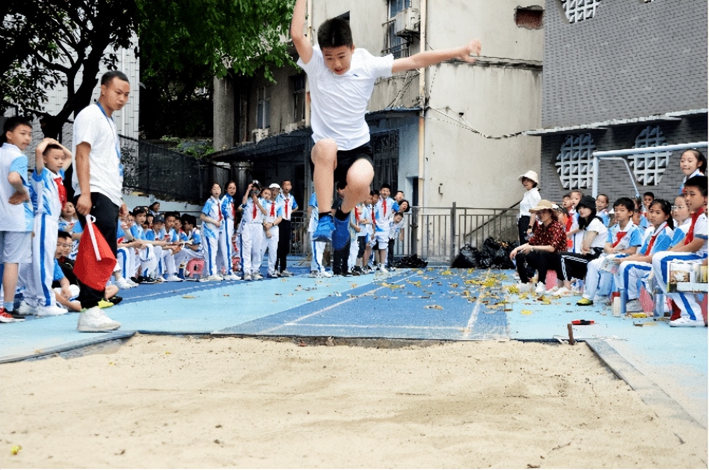 重庆市江北区鲤鱼池小学田径运动会启幕(图11)