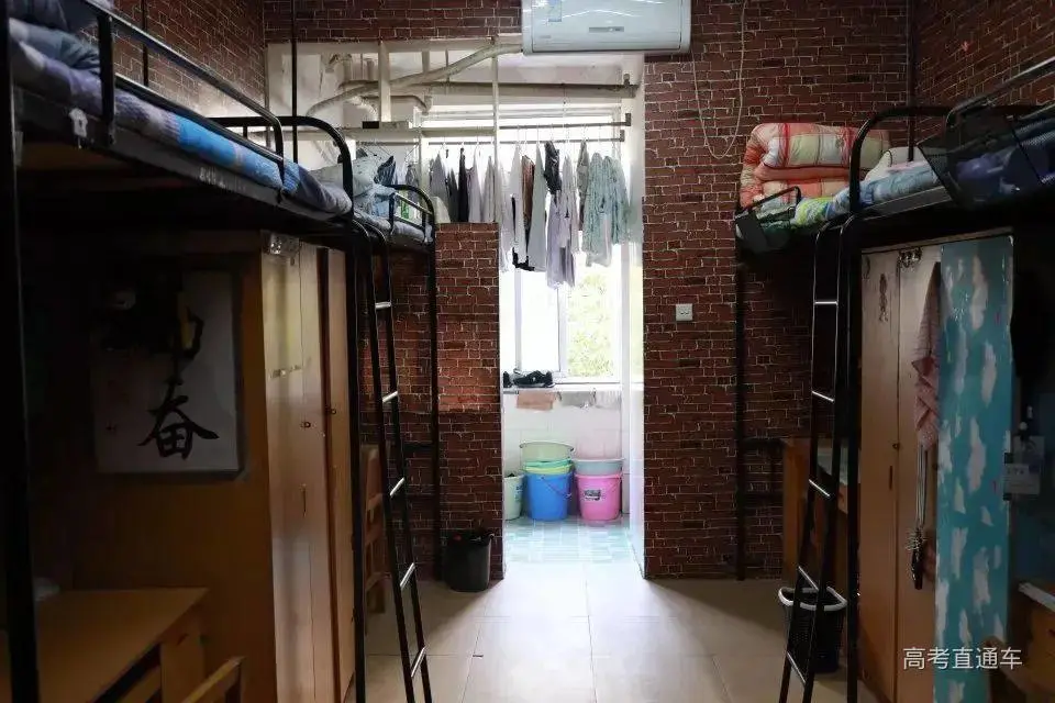 毫不夸张！国内这35所大学宿舍堪比星级酒店