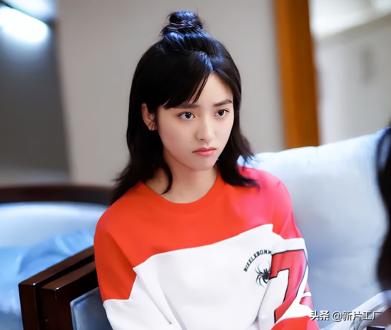 3年前是“五官乱飞”，3年后是万人夸，陈都灵终于“开窍”了