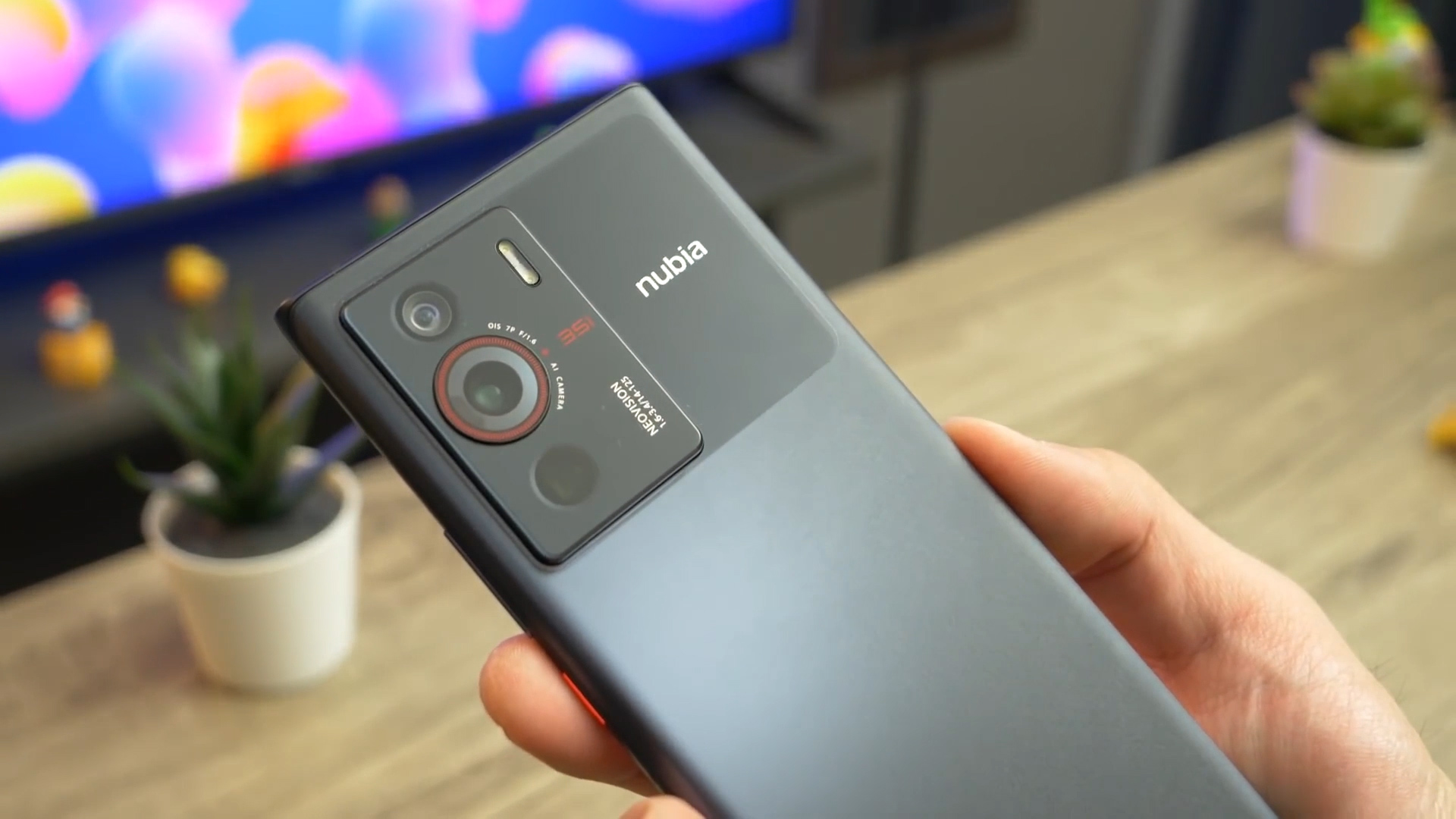 买手机不能盲目跟风，目前这3款手机最值得买，你更喜欢哪一款？