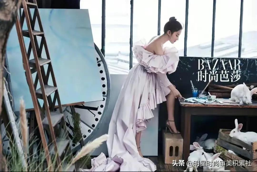 金晨、白鹿淡妆浓抹总相宜，自拍库存平易近人，领家妹妹即视感