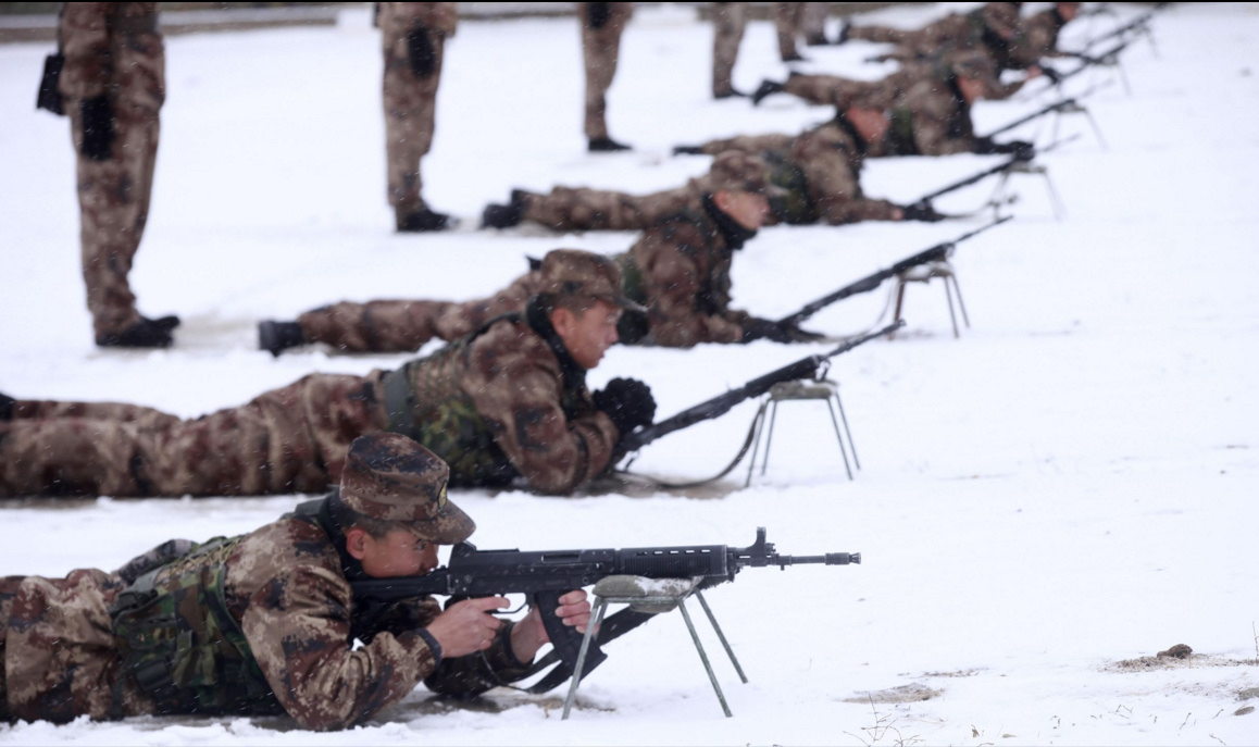 ������95ʽ��ǹ��̥��03ʽ��ǹ�����߷����Σ���191ʽ��ǹȡ��