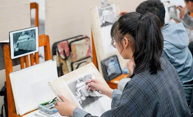 学费高昂的3个专业，“有矿”家庭才负担得起，考生报考时要慎重