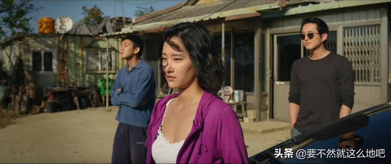 一部充满隐喻的高分悬疑电影《燃烧》，犀利揭露韩国现实社会现象