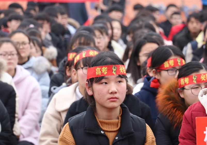 深圳中学校长提议：取消高考选择题，中下等生直言不管别人死活？