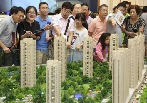 深圳房产销售(朋友在深圳做了3年房产销售的收入情况)