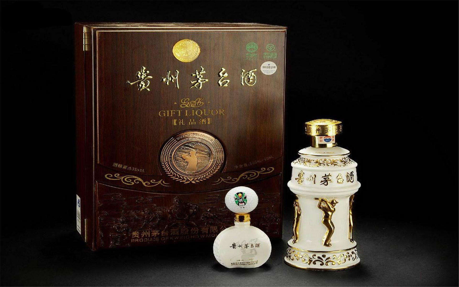 当然是我们的中国茅台,世界闻名,一说茅台就知道是中国,茅台酒工艺更