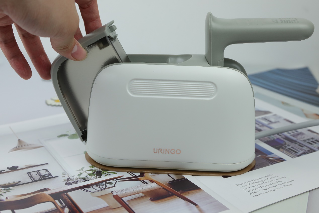 有效摆脱职场人的廉价感穿搭，一台手持挂烫机就可以轻松应对