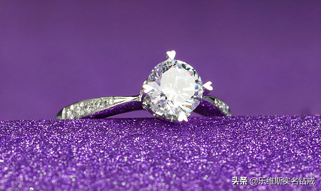订婚戒指买几个（订婚戒指要买吗）