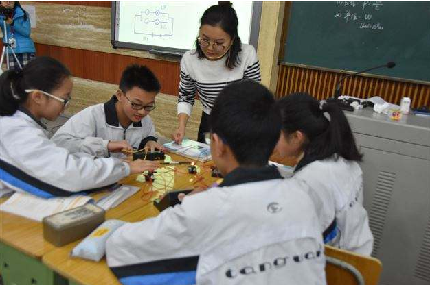 成都教师绩效工资，一次发放5万元，重点是：只看在岗、不看在编