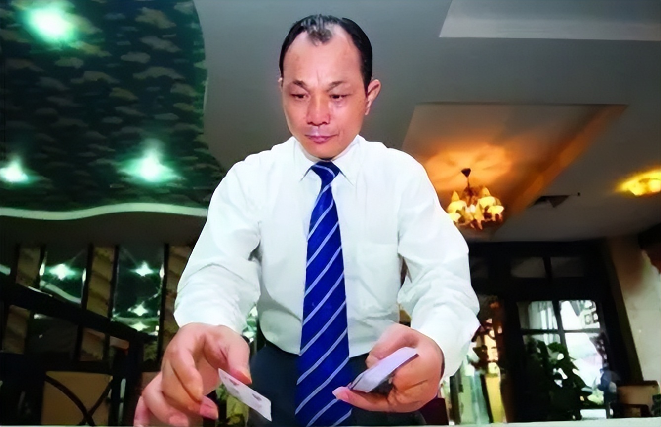 "赌王"尧建云:24岁赢的钱在家堆成小山,为何55岁死在出租屋里