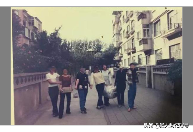 独生女曹茜：父母送她出国留学，她却21年不回家，到底是为什么？