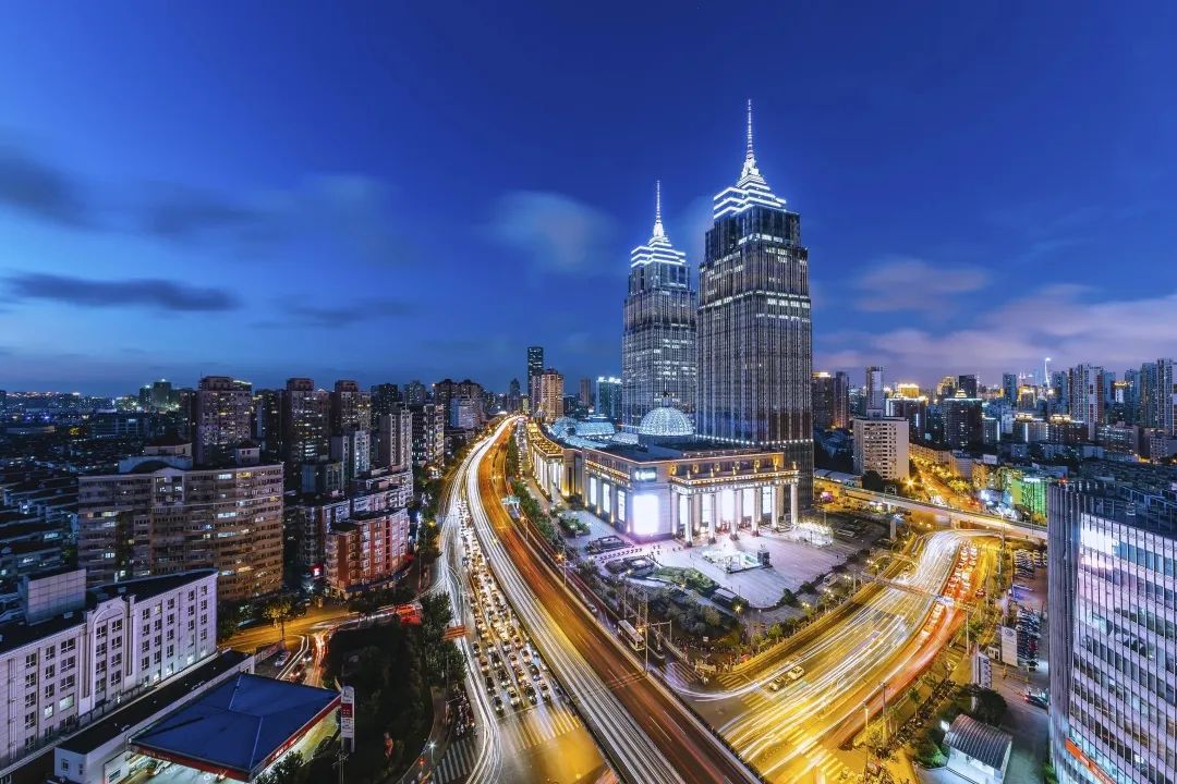 上海标志性建筑图片(上海最大商场环球港恢复营业) - 赤虎壹号